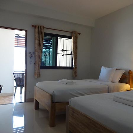 Rena House Chiang Mai Hotel Екстериор снимка