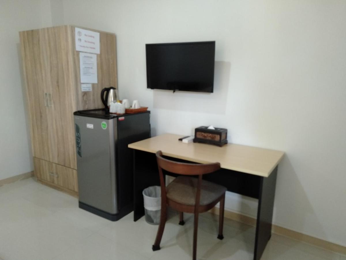 Rena House Chiang Mai Hotel Екстериор снимка
