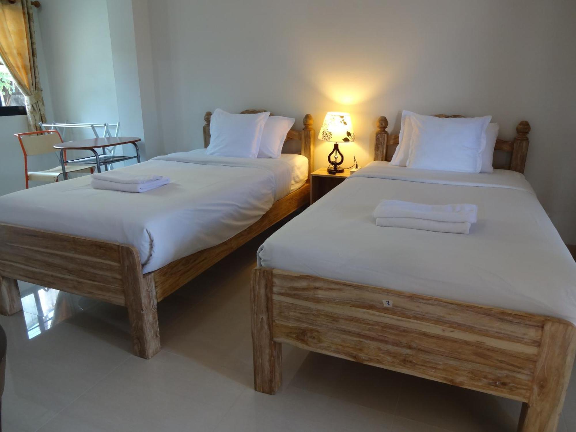 Rena House Chiang Mai Hotel Екстериор снимка