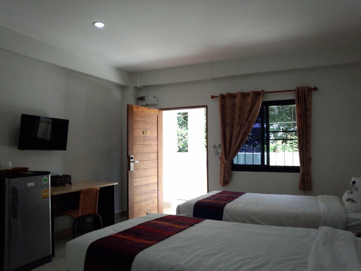 Rena House Chiang Mai Hotel Екстериор снимка