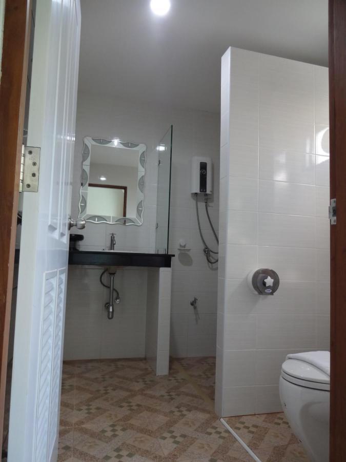 Rena House Chiang Mai Hotel Екстериор снимка